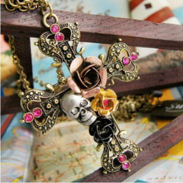 2017 New Fashion Design Unique Magnificent Gothic Crystal Skulls Cross Pendant Necklace Restoring Ancient Ways Jewelry