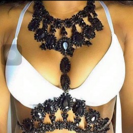 Dvacaman Brand 2017 Bohemian Handmade Flower Crystal Necklace Sexy Hot Beach Body Jewelry Rhinestone Pendant Choker Necklace B14