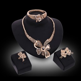 Fashion Charm Women Jewellery Set Dubai Gold Color Rhinestone Butterfly Necklace Earrings Bangle Ring Wedding Bridal Gifts Sets