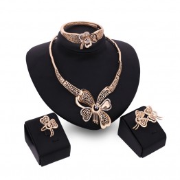 Fashion Charm Women Jewellery Set Dubai Gold Color Rhinestone Butterfly Necklace Earrings Bangle Ring Wedding Bridal Gifts Sets